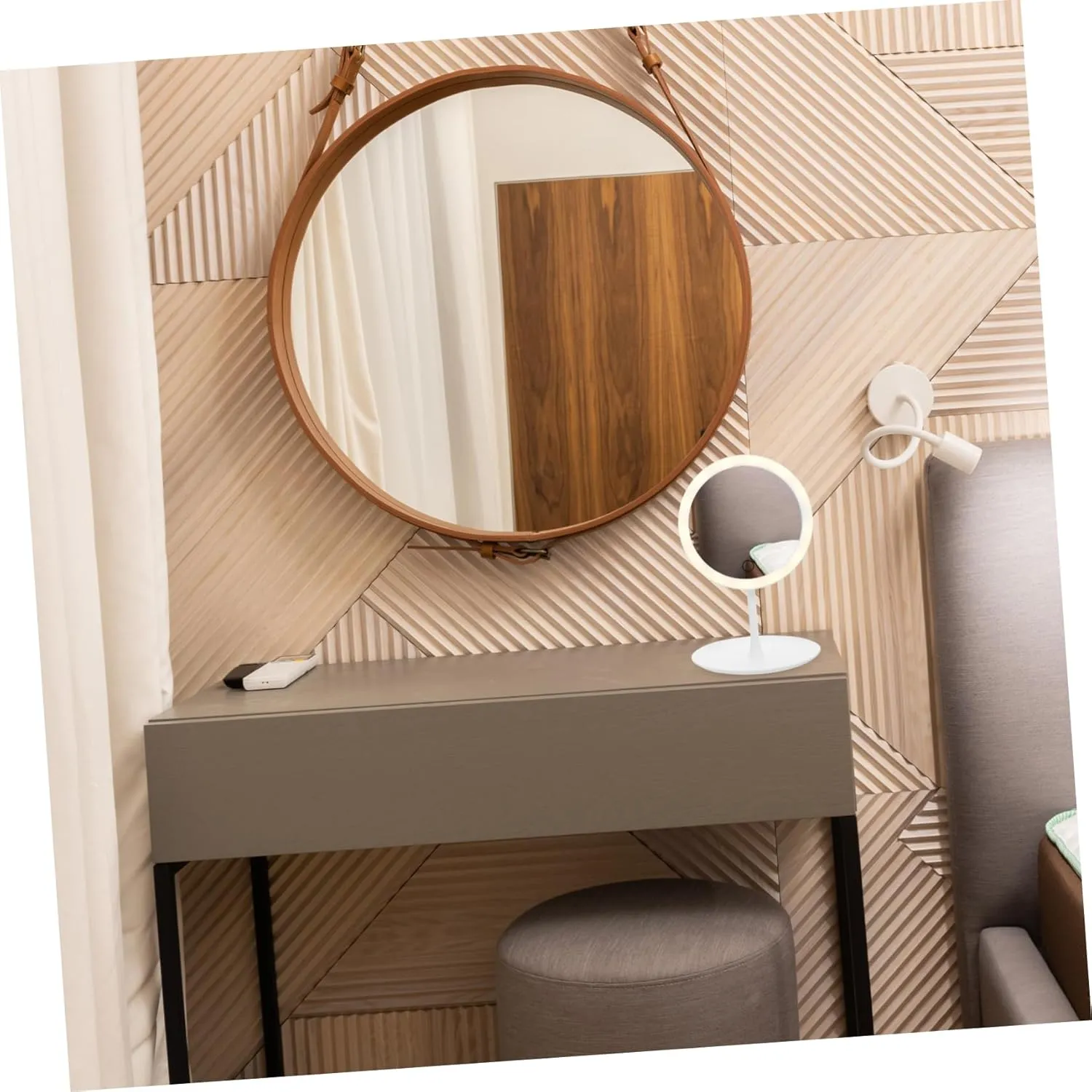 Angoily LED Smart Makeup Mirror 360° Adjustable 1200mAh Battery Non-Slip Base Cosmetics Storage Brightness Control