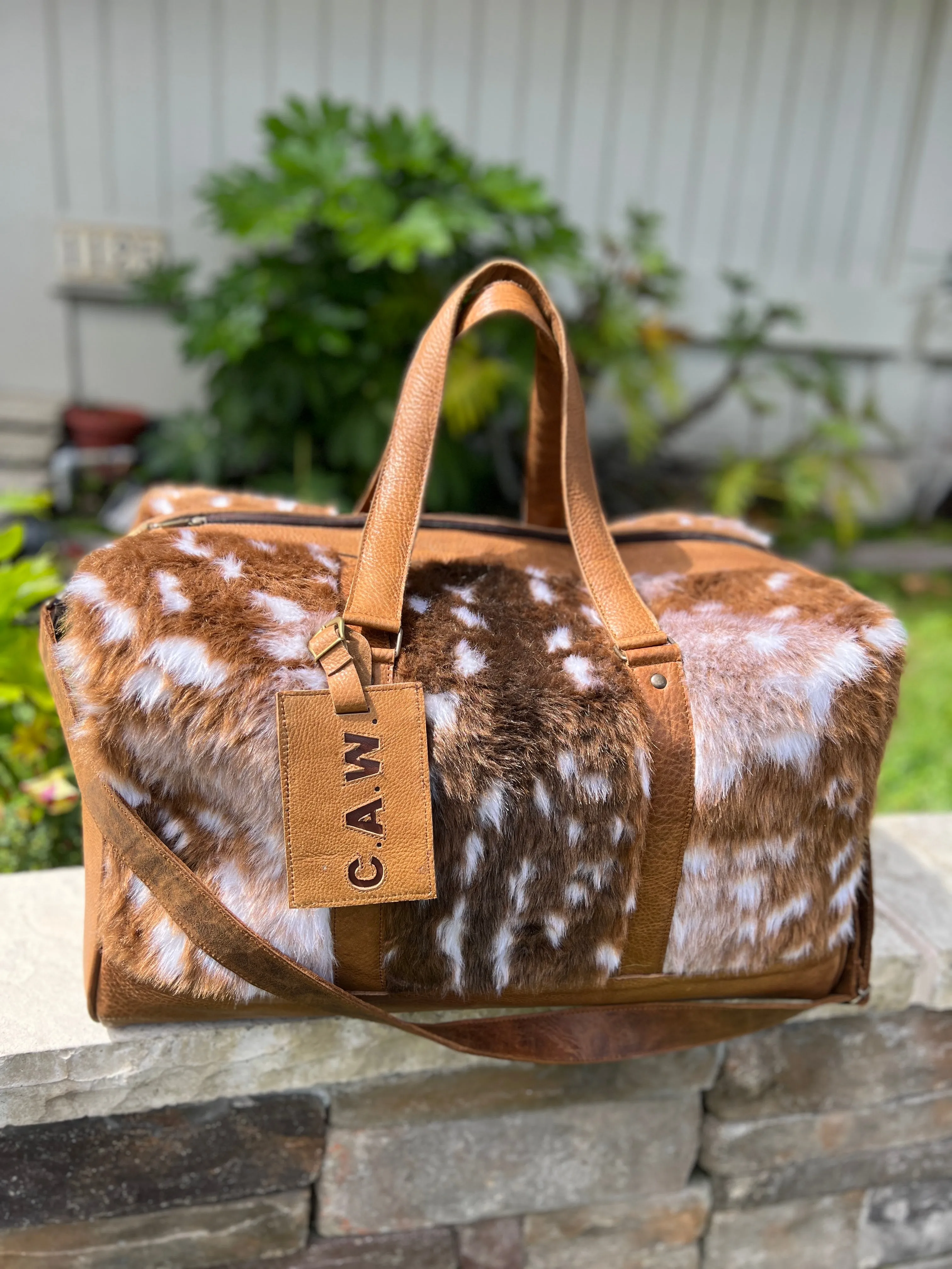 Axis faux and genuine leather, Large Carryon size duffel .