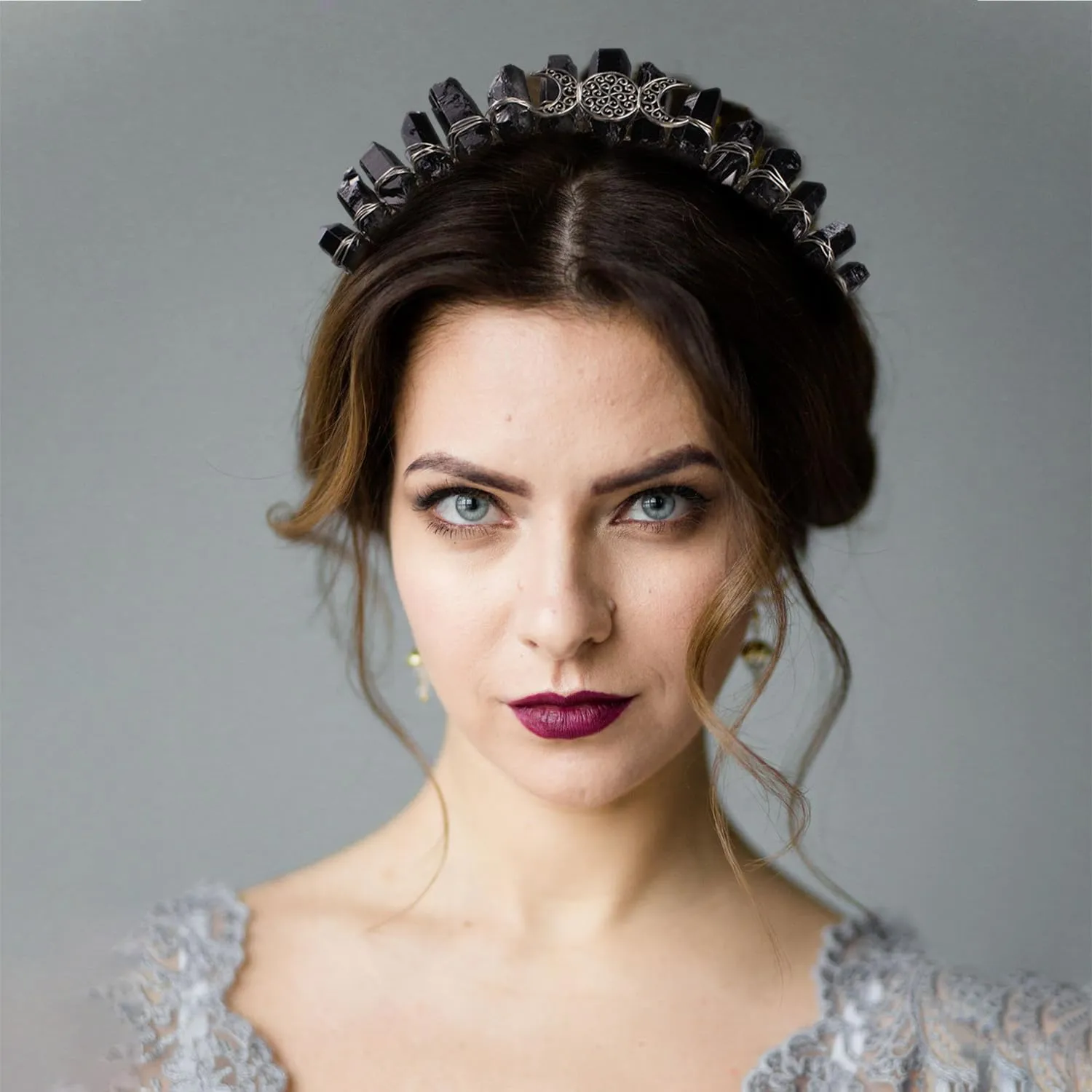 Bubbmi Black Raw Crystal Tiara Headband, Natural Quartz Moon Goddess Witch Fashion Hair Band for Wiccan Cosplay Party Headwear