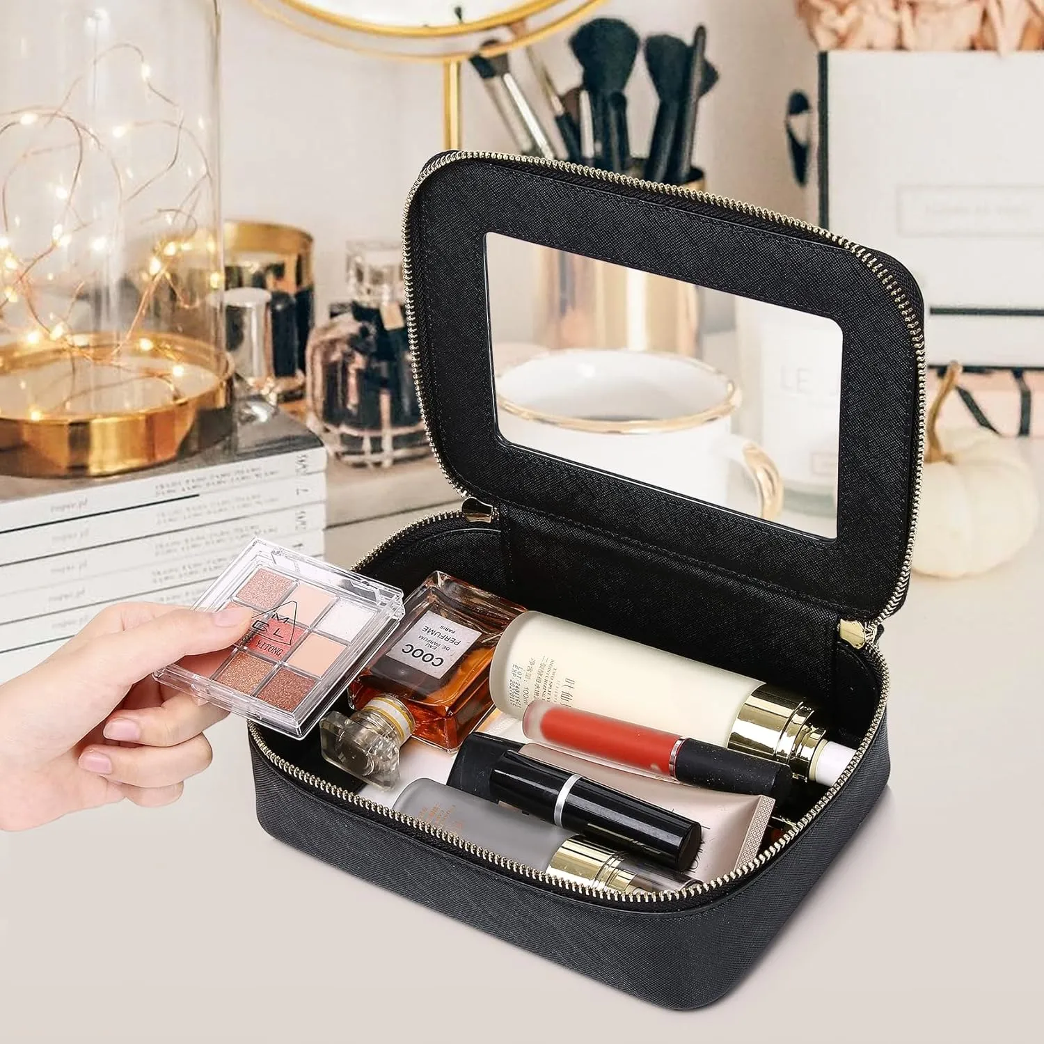 Clear Makeup Bag Women's Waterproof Travel Cosmetic Case and Toiletry Bag Portable Makeup Organizer Bag Car Essential with Zipper (Black, M)