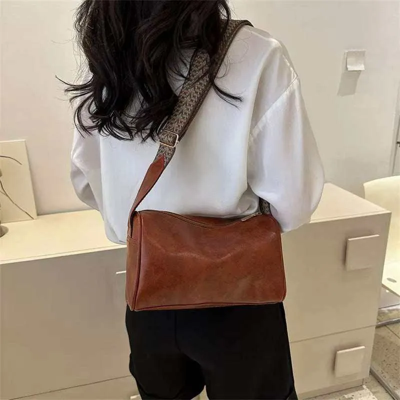 Crossbody bag Vintage Leather Boston Women Small