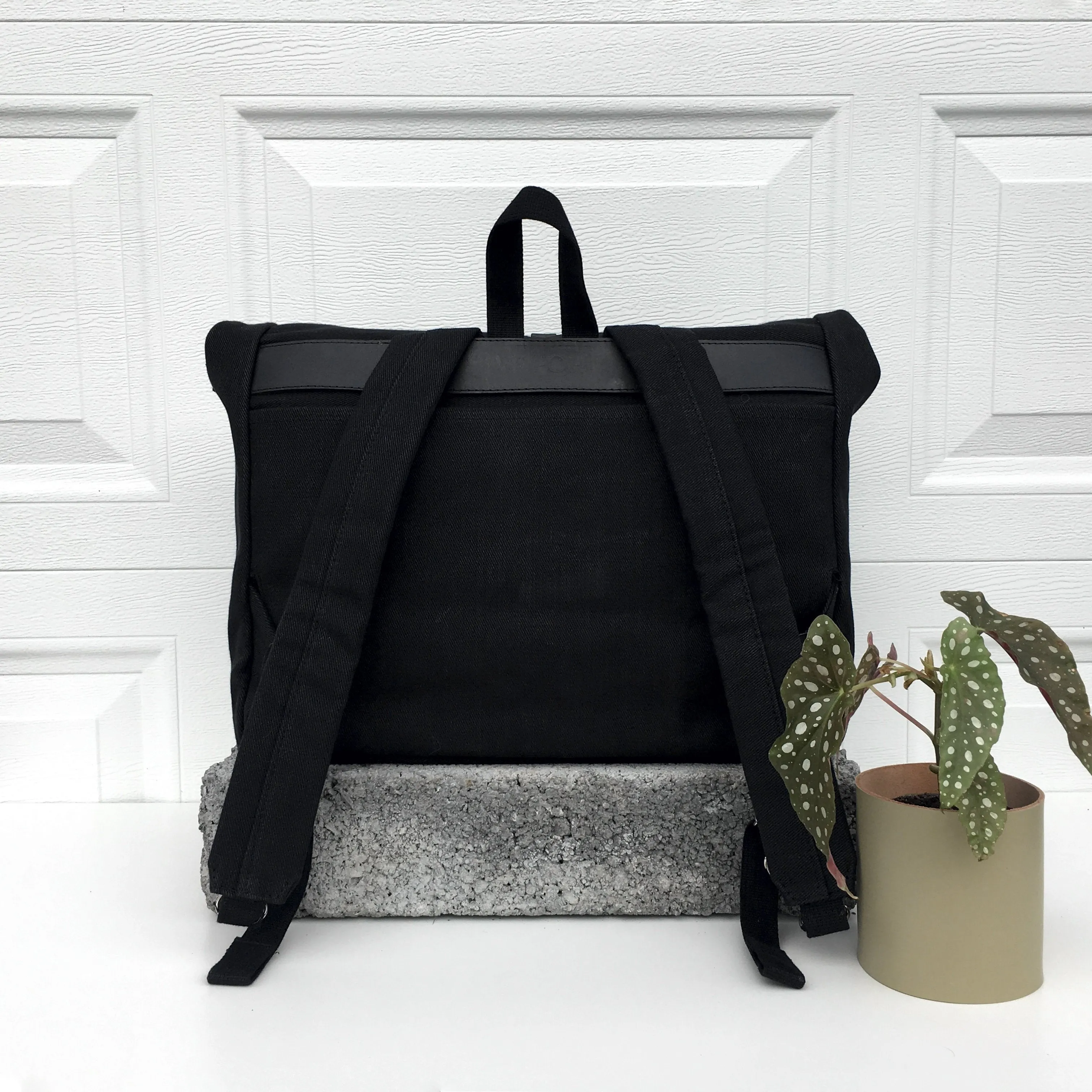 Howl | Backpack, shoulder bag