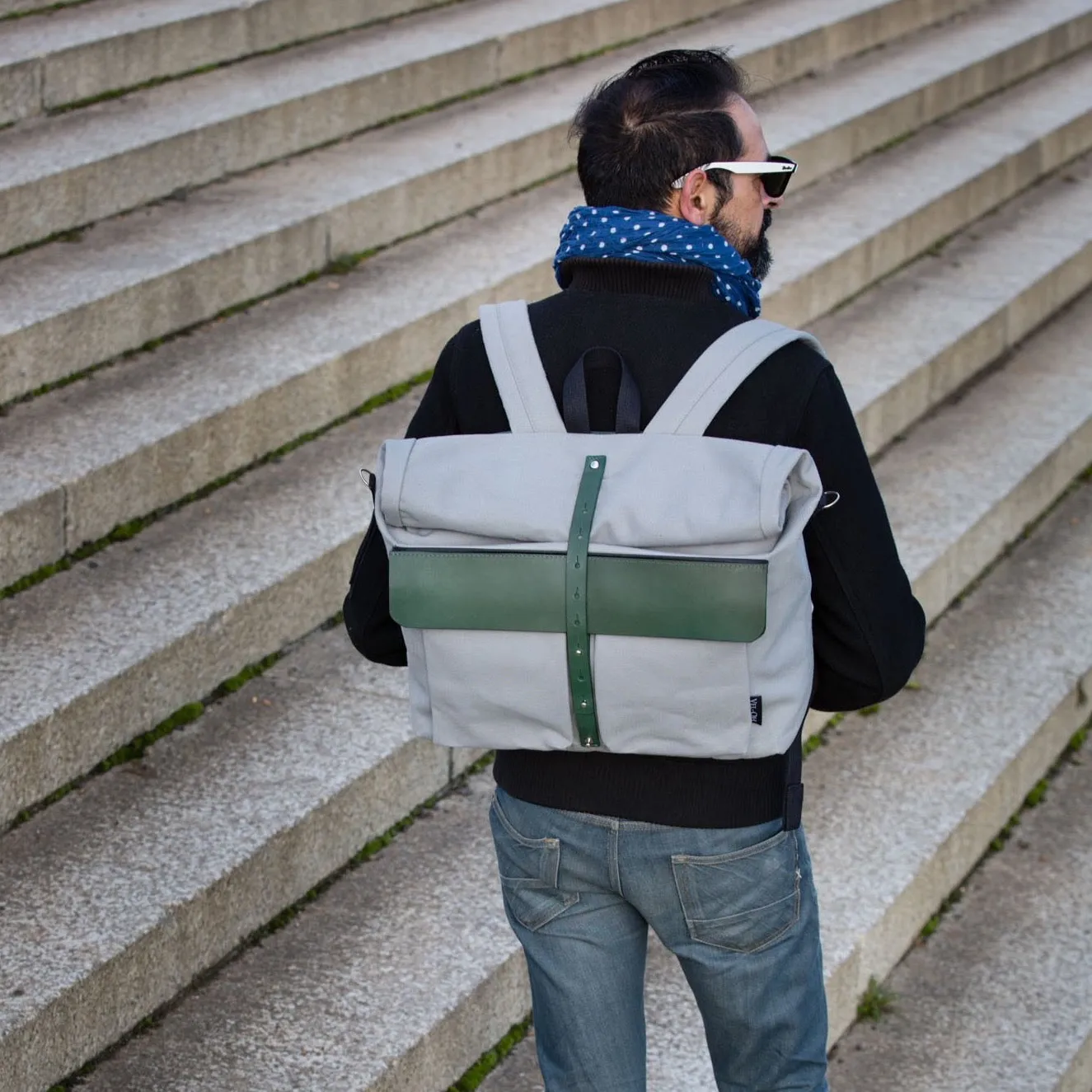 Howl | Backpack, shoulder bag