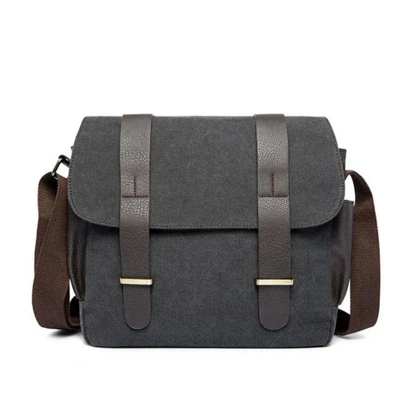 John | Versatile Messenger Bag for Work and Casual Use
