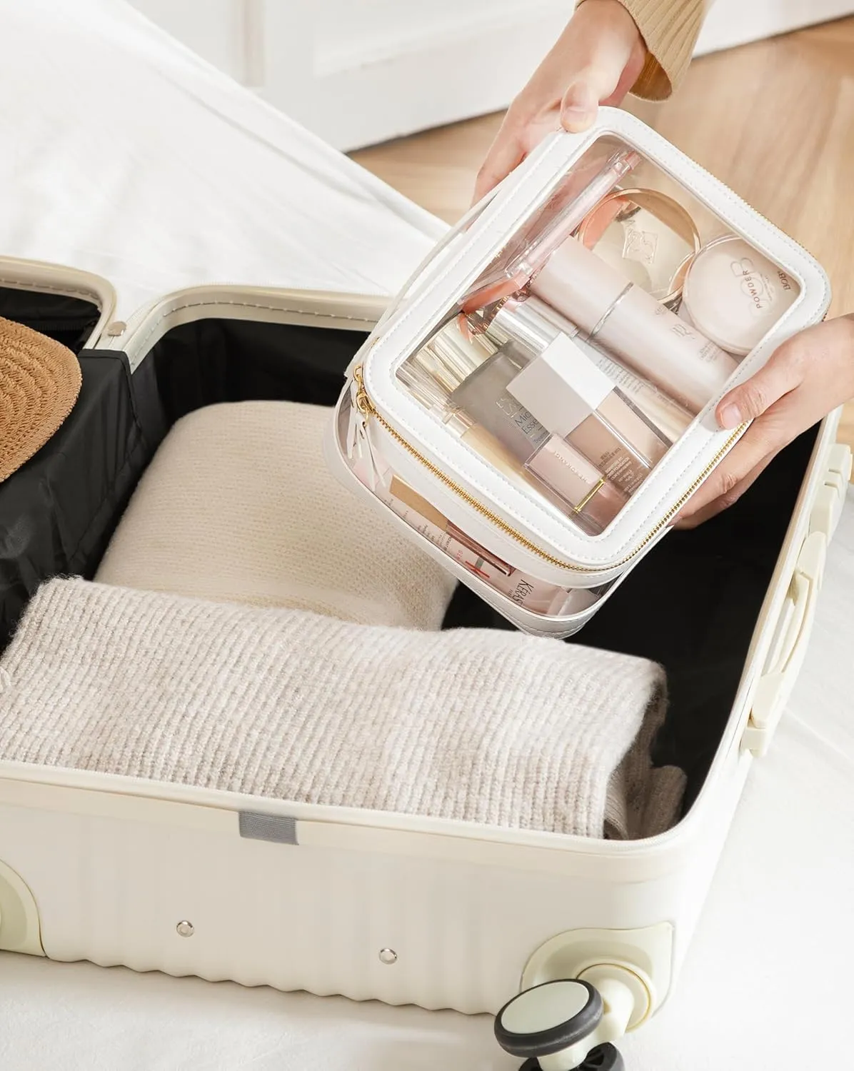 Large Clear Makeup Bag for Women, Portable Travel Makeup Bag Organizer Waterproof Toiletry Bag Cute Makeup Bags Cosmetic Bag Makeup Pouch, White