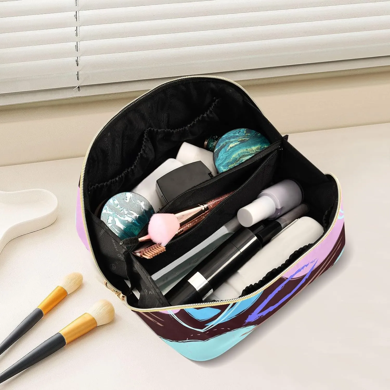 Large Travel Makeup Bag for Women Makeup Essentials Organizer Case with Divider