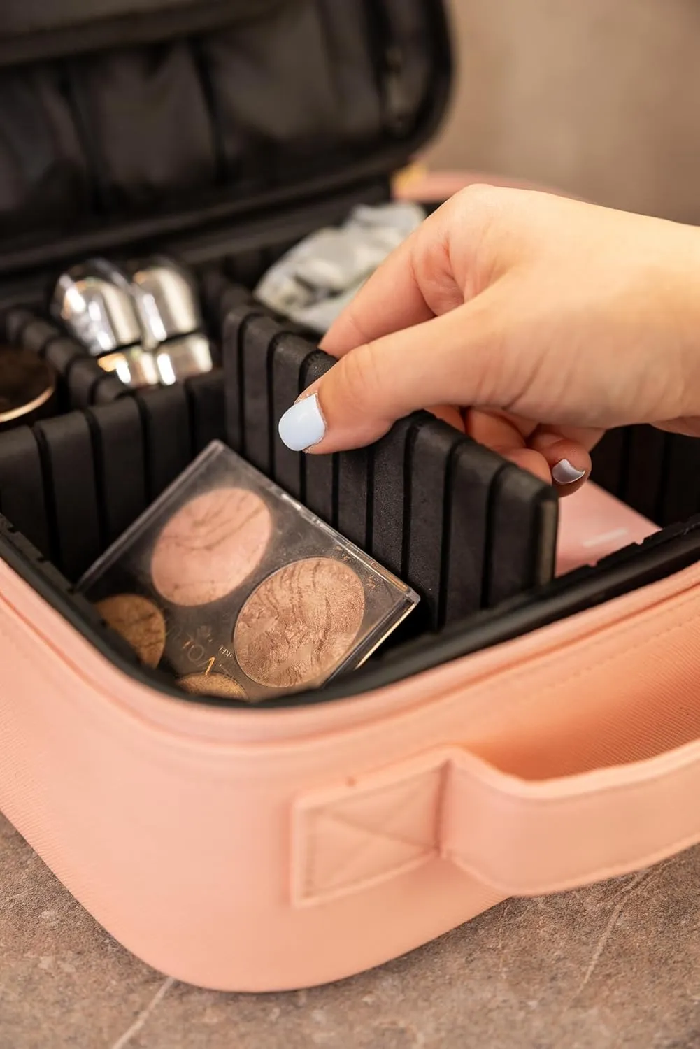 (Not Made In China) Makeup Train Case, Cosmetic Organizer Bag, Travel Make Up Storage With Adjustable Dividers For Cosmetics, Jewelry, Fragrance, Nail Polish and Brushes (Pink, Small)