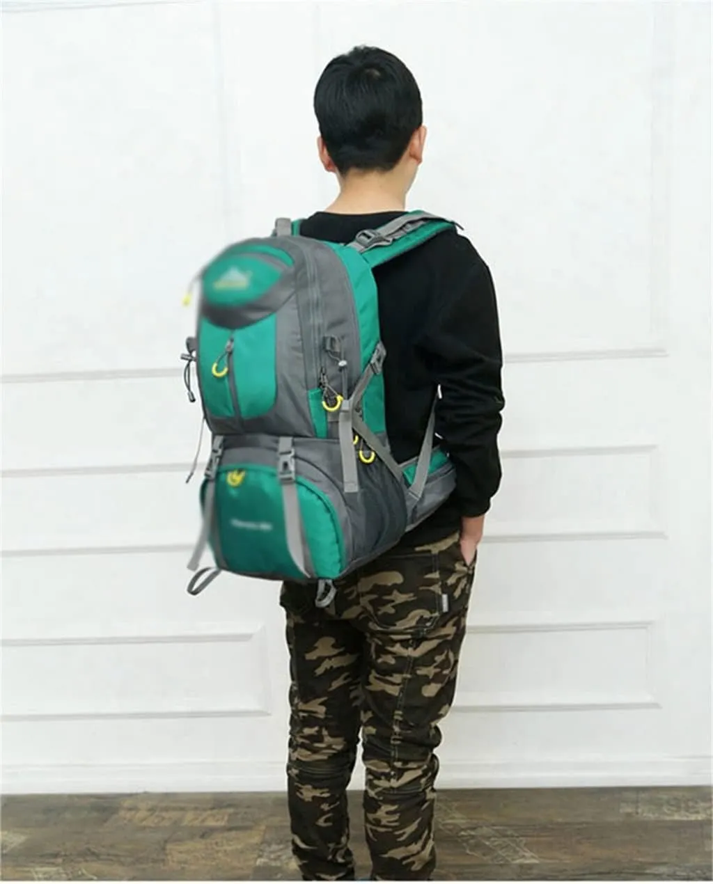Outdoor bag men's and women's hiking backpack mountaineering travel 50L equipment sports bag(D)