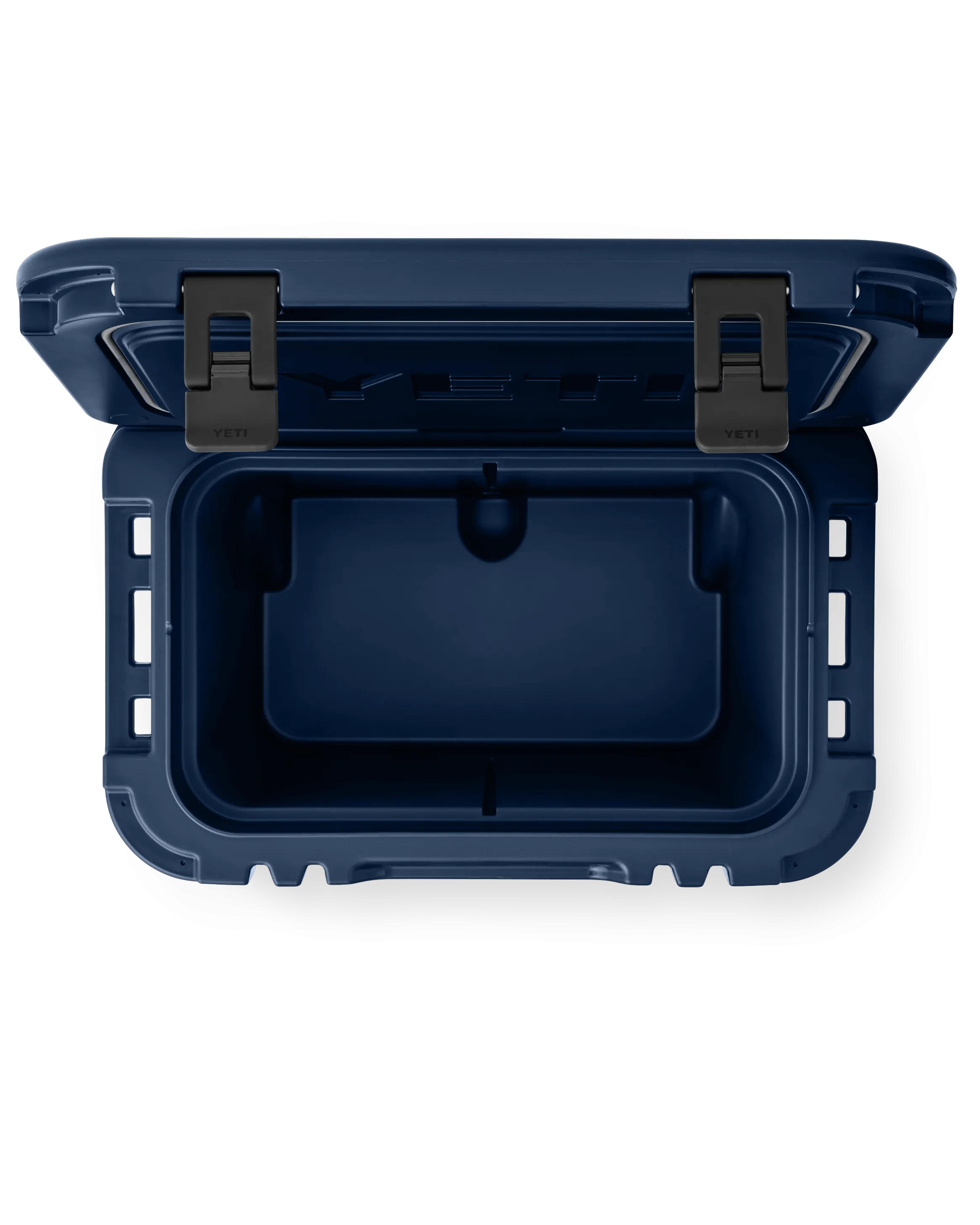 Roadie 32 Wheeled Cooler in Navy