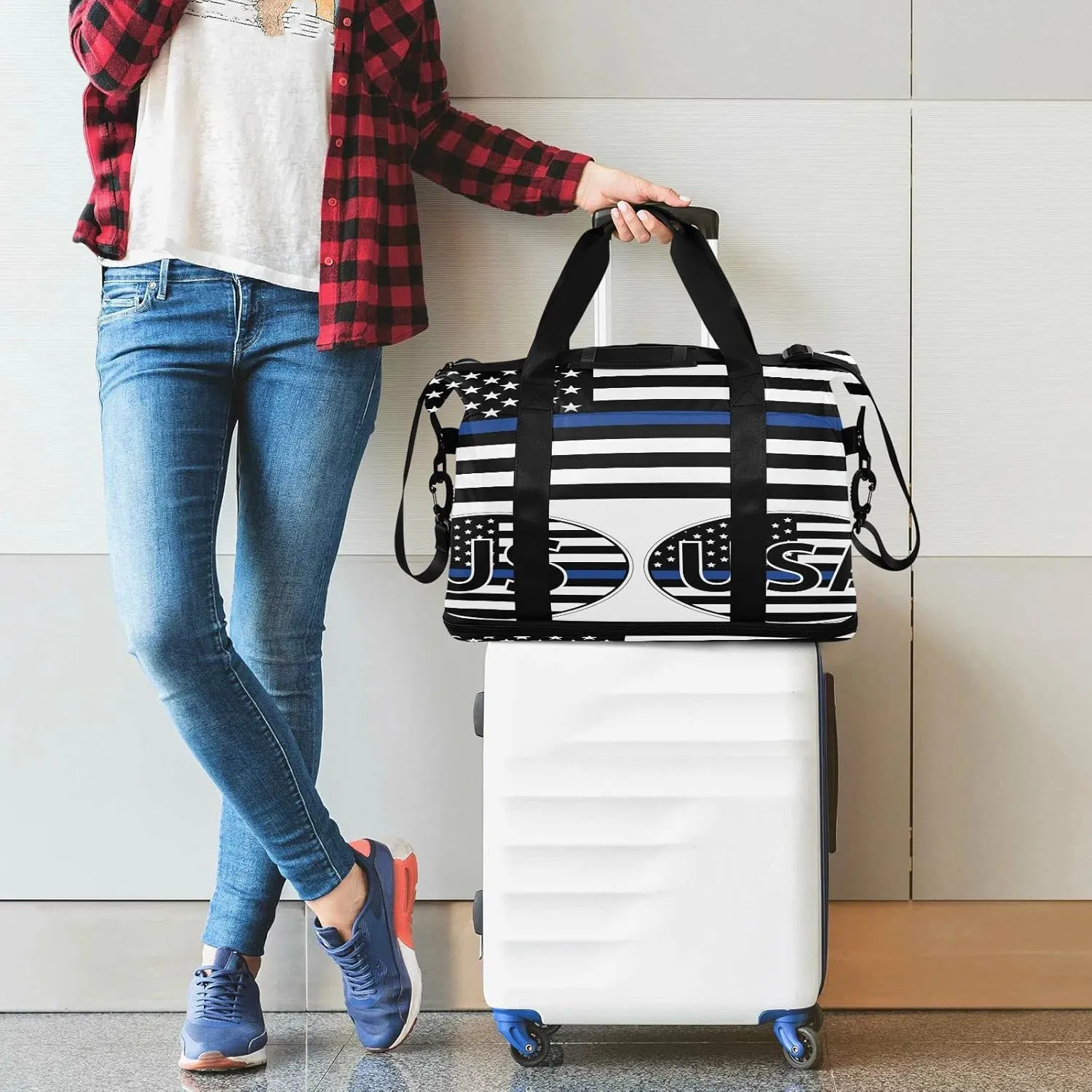 Sport Travel Duffle Bag Large Gym Tote Bag for Women,Usa Flag Thin Blue Line Flag Weekender Bag with Shoe Compartment,Ladies Beach Bag Overnight Bag Luggage Bag with Wet Bag