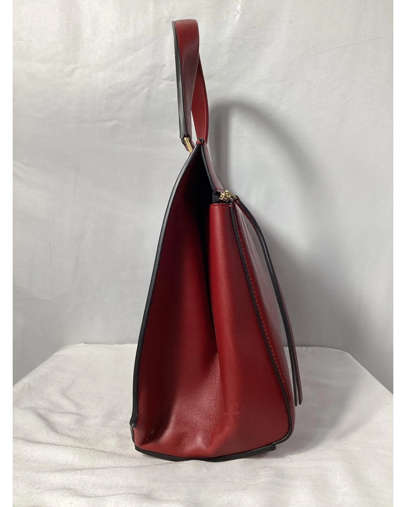 Trapeze Handbag Leather Zip