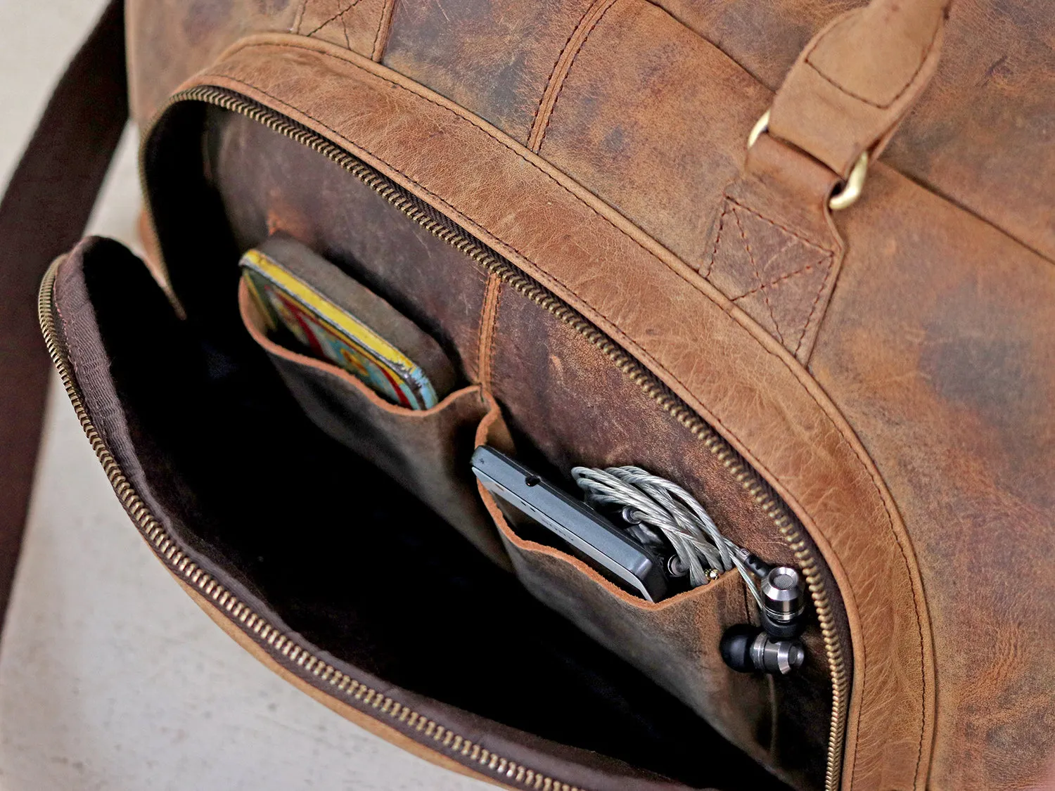 Women's Leather Holdall
